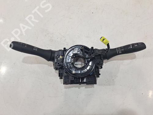 Switch NISSAN JUKE (F16_) 1.0 | BP31685298I30