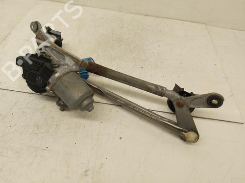 Front wiper motor TOYOTA YARIS (_P9_) 1.0 VVT-i (KSP90_, KSP90R) | BP26862179M29 