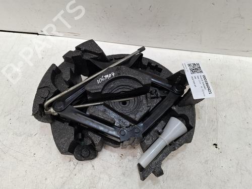 Used Jack Kit Jack Kit VOLVO V40 Hatchback (525) D2 (114 hp) 40116944 40116944