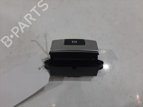 hand-brake-jaguar-i-pace-x590-2018-34150090 main image