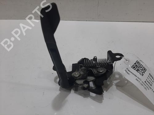 Used Hood lock TOYOTA YARIS (_P13_) 1.5 Hybrid (NHP130_) (101 hp) 31009786