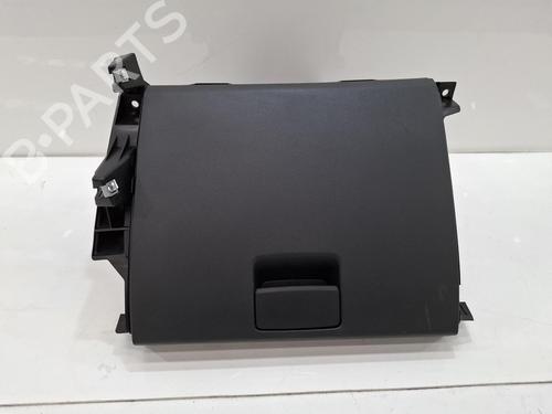 Used Glove box Glove box 39070353 39070353