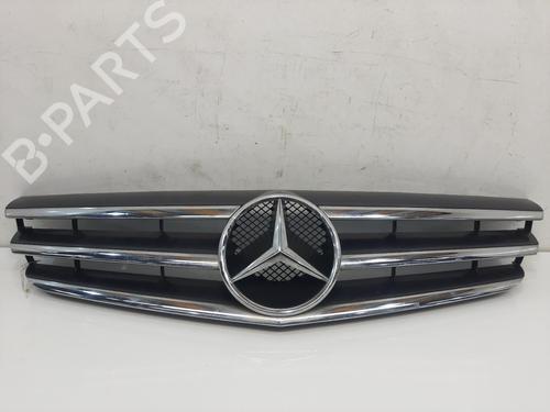 Used Grille MERCEDES-BENZ CLC-CLASS (CL203) CLC 180 Kompressor (203.746) (143 hp) 28084495