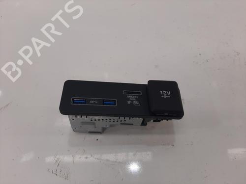 electronic-module-jaguar-i-pace-x590-2018-36773596 main image