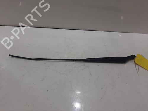Used Front windshield wiper arm Front windshield wiper arm 38076537 38076537