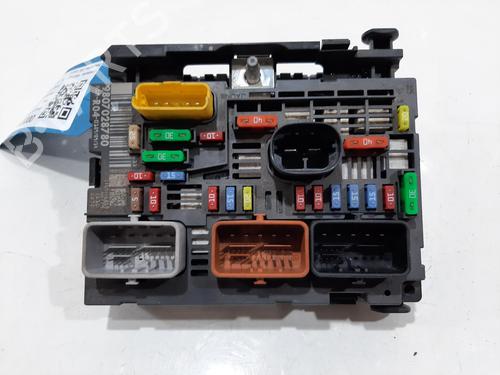 fuse-box-peugeot-partner-box-bodympv-2008-37272616 main image
