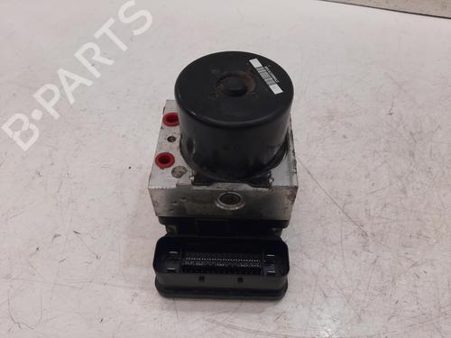 Used ABS pump ABS pump FORD KUGA II (DM2) 2.0 TDCi 4x4 (163 hp) 33647769 33647769