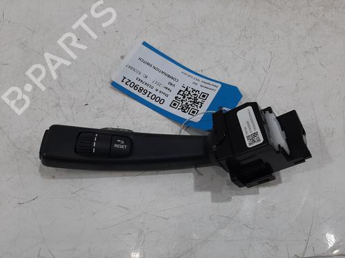 switch-volvo-v40-hatchback-525-2012-2013-2014-2015-2016-2017-2018-2019-33987954 main image