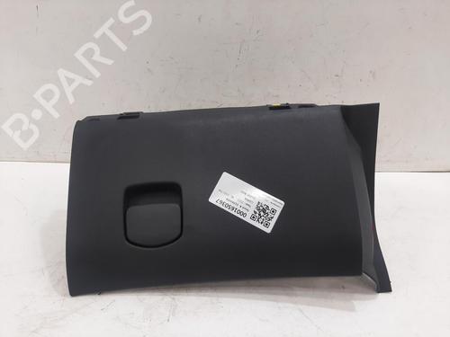Used Glove box VAUXHALL CORSA Mk III (D) (S07) 1.2 i 16V (L08) (86 hp) 32718238