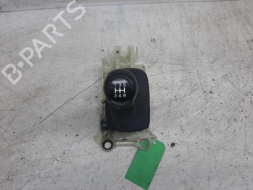 Used Gear lever VOLVO V50 (545) 1.6 D (110 hp) 26855831