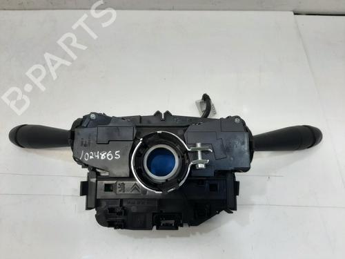 Switch CITROËN C4 CACTUS 1.6 BlueHDi 100 | BP28161662I30 