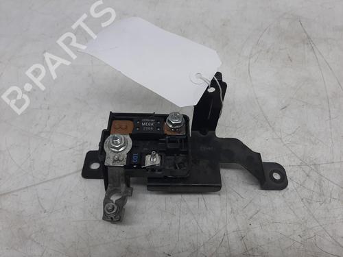 Used Fuse box Fuse box 26827551 26827551