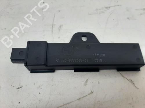 antennebase-bmw-1-f40-2019-26754174 main image