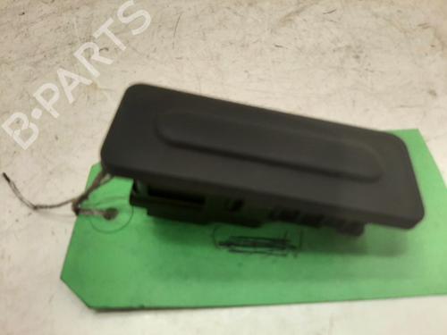Used Tailgate handle PEUGEOT 208 I (CA_, CC_) 1.2 VTI 82 (82 hp) 26817361