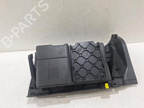 Glove box VAUXHALL CORSA Mk III (D) (S07) 1.4 (L08) | BP32380769C95