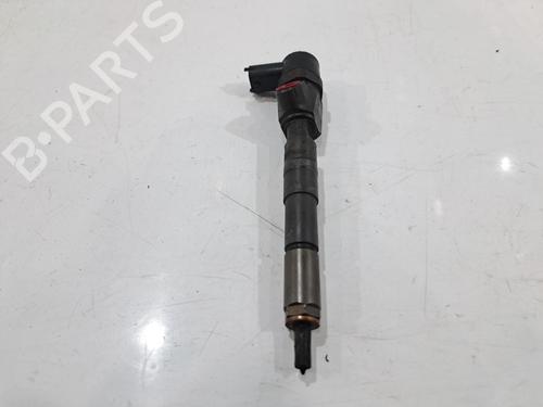 Used Injector FIAT DOBLO Cargo (263_) 1.6 D Multijet (263WXD1B, 263WXR1B, 263WXX1B, 263ZXD1B,... (105 hp) 31846618