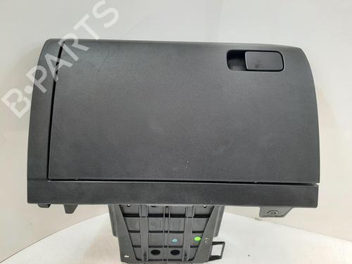 Used Glove box Glove box 39413469 39413469