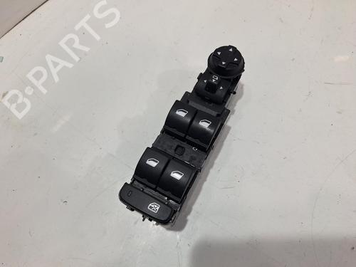 Used Switch PEUGEOT 3008 II SUV (MC_, MR_, MJ_, M4_) 1.6 BlueHDi 120 (120 hp) 31751475