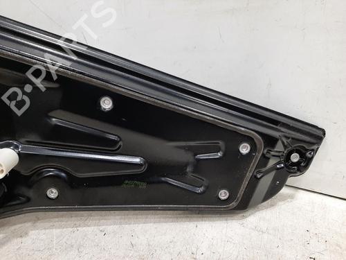 Rear left window mechanism LAND ROVER DISCOVERY IV (L319) 3.0 SDV6 4x4 | BP26826043C24 