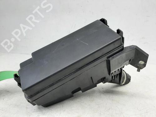 Used Fuse box Fuse box 26785866 26785866