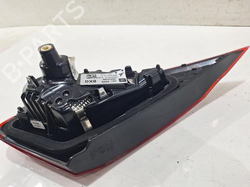 Venstre baglygte VAUXHALL CORSA Mk IV (E) (X15) 1.4 | BP31033567C34