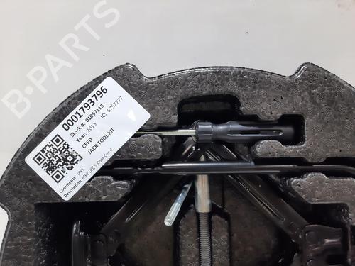 Jack Kit KIA CEE'D (JD) 1.6 CRDi 128 | BP38015466C119 - Image 2