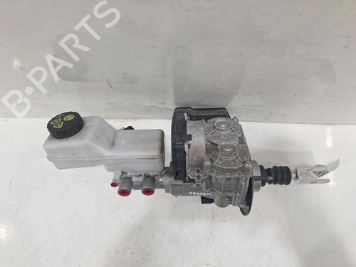 Brake master cylinder JAGUAR I-PACE (X590) EV400 AWD | BP31812184M77