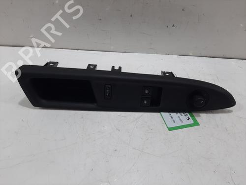 Used Right front window switch Right front window switch 38225096 38225096