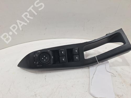 switch-ford-fiesta-vii-hj-hf-2017-31927751 main image