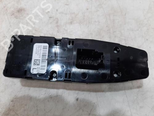 Switch BMW 3 (F30, F80) 316 i | BP32357838I30 