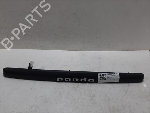 Used Tailgate handle FIAT PANDA (312_, 319_) 1.2 (312PXA1A) (69 hp) 32529259