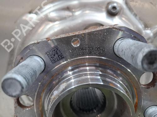 Left front steering knuckle TESLA MODEL Y (5YJY) Long Range All-wheel Drive | BP39432975M25 - Image 3