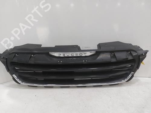 Used Grille PEUGEOT 108 1.2 (82 hp) 26752551