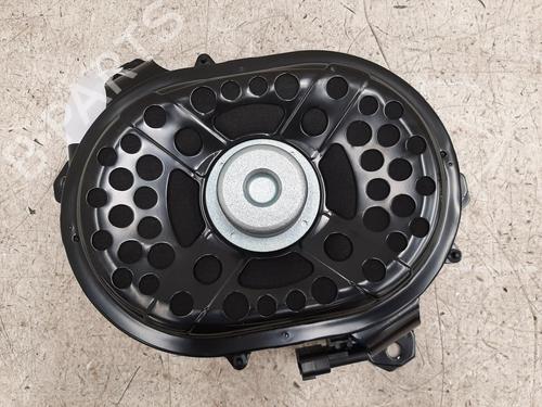 speaker-land-rover-range-rover-iv-l405-2012-2013-2014-2015-2016-2017-2018-2019-2020-2021-26755357 main image
