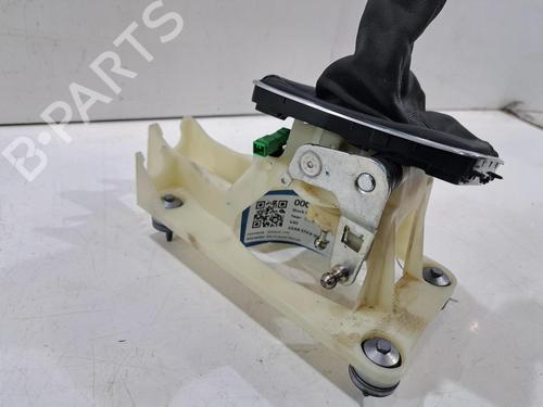 Gear lever VOLVO V40 Hatchback (525) D2 | BP31999363M90