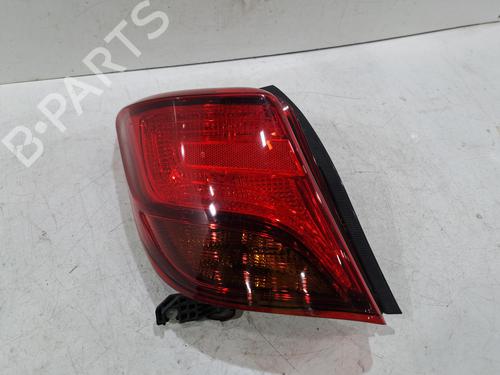 Feu arrière gauche TOYOTA YARIS (_P13_) 1.3 (NSP130_, NSP130) (99 hp) 31978287