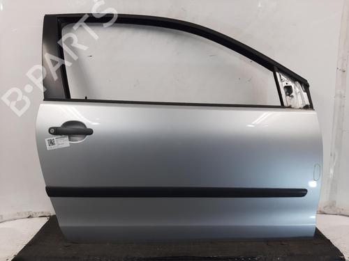 Dør høyre foran VW POLO IV (9N_, 9A_) 1.2 12V (69 hp) 31316177