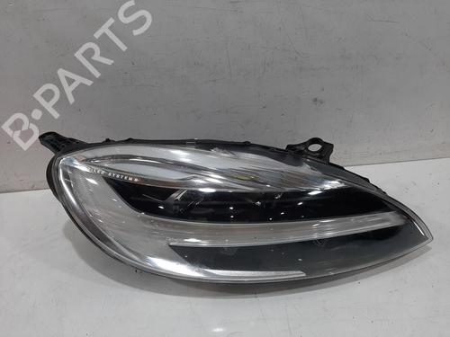 Used Right headlight Right headlight VOLVO V40 Hatchback (525) D3 (150 hp) 33647653 33647653