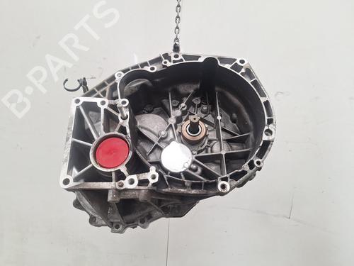 Versnellingsbak Versnellingsbak SUZUKI SX4 S-Cross (JY) 1.6 DDiS AllGrip (AKK 416D) (120 hp) 37465147 37465147