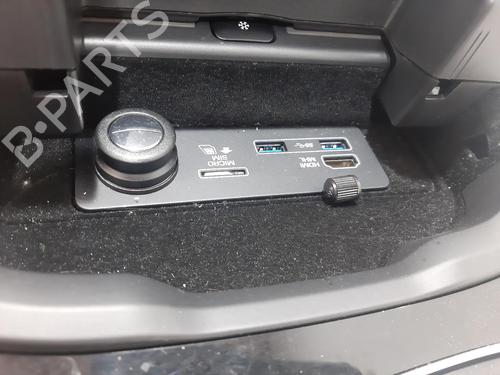 Middle console LAND ROVER RANGE ROVER SPORT II (L494) 4.4 SDV8 4x4 | BP29882184I22