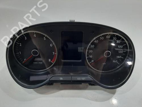 Used Instrument cluster VW POLO V (6R1, 6C1) 1.4 (6R1) (85 hp) 29444769