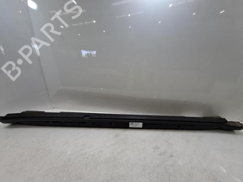 Used Right sideskirt Right sideskirt 39176548 39176548