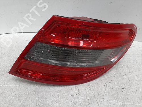 Høyre baklys MERCEDES-BENZ C-CLASS (W204) C 200 Kompressor (204.041) (184 hp) 26767138