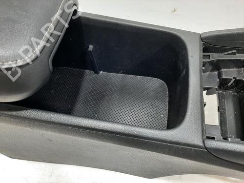 Middle console SKODA KAROQ (NU7, ND7) 1.6 TDI | BP38273407I22  - Image 5