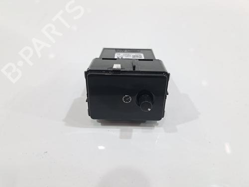 electronic-module-jaguar-i-pace-x590-2018-34149649 main image