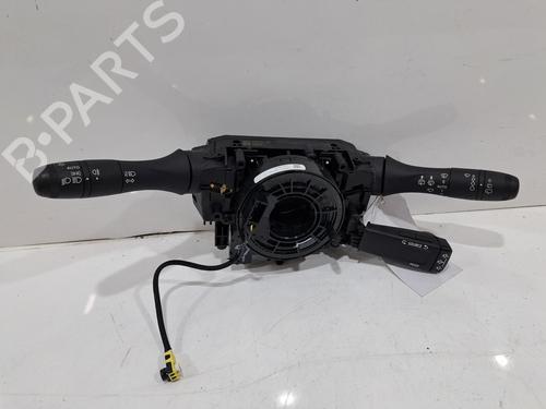 switch-renault-captur-ii-hf_-2020-38048590 main image