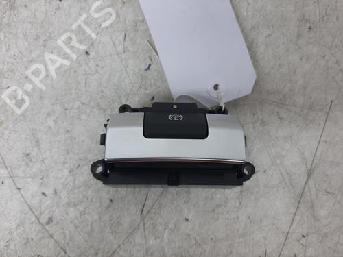 hand-brake-land-rover-defender-station-wagon-l663-2019-29235742 main image