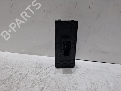 Right front window switch CITROËN C3 III (SX) 1.2 PureTech 82 | BP39889005I26 - Image 4