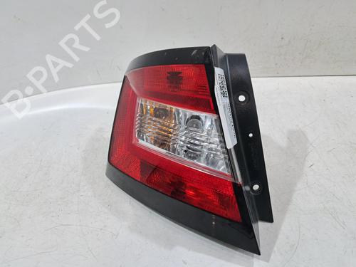 Feu arrière gauche SKODA FABIA III (NJ3) 1.0 TSI (95 hp) 31965130