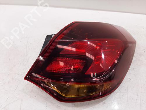 Used Right taillight Right taillight VAUXHALL ASTRA Mk VI (J) (P10) 1.6 (115 hp) 33988280 33988280